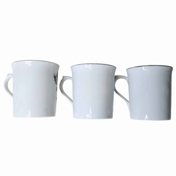 Set of 3 Vintage Christmas / Winter Holiday Tea Cups / Mugs From Macy's - Picture 2 of 4